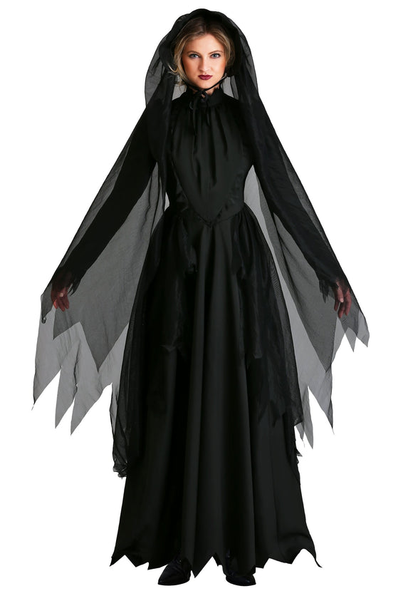 Plus Size: Lady in Black Ghost Costume