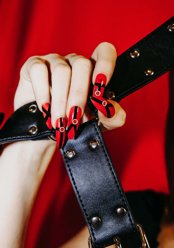 Red Bondage Nails Kit